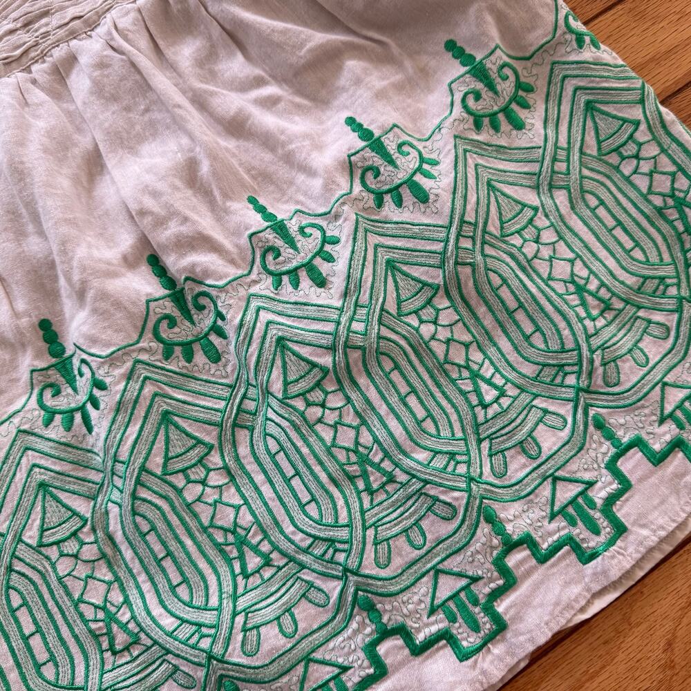Madison Women's Size Medium Linen Green Embroidered Boho Elastic Waist Skirt